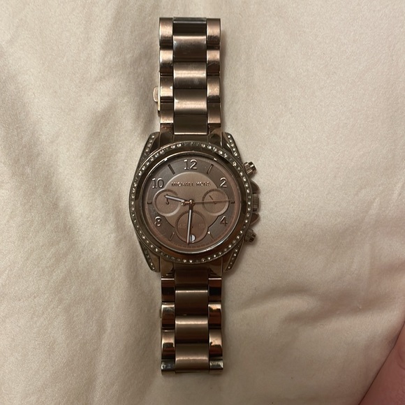 Michael Kors watch - Picture 1 of 2